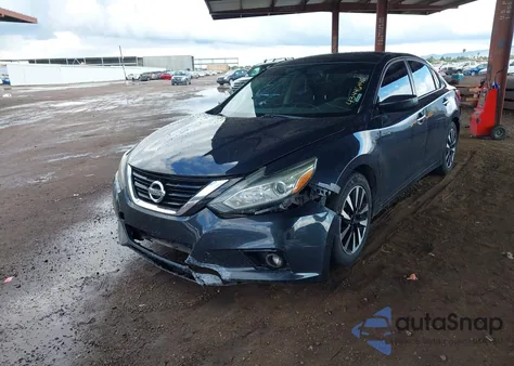 2018 Nissan Altima 2.5 Sv z USA, uszkodzony, nr VIN 1N4AL3AP1JC102390
